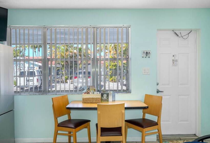 شقة غرفة واحدة, Sand Vista Vacation Rentals