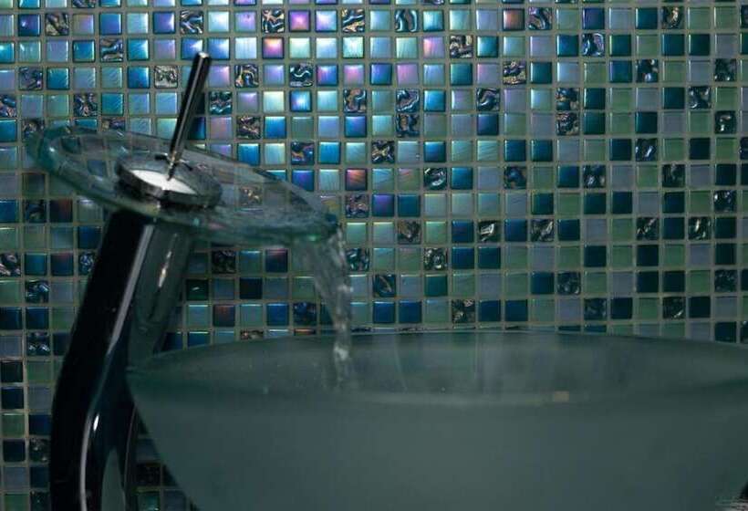 Номер Стандарт, OYO Newquay Beach Hotel