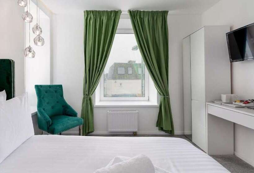 Номер Стандарт, OYO Newquay Beach Hotel