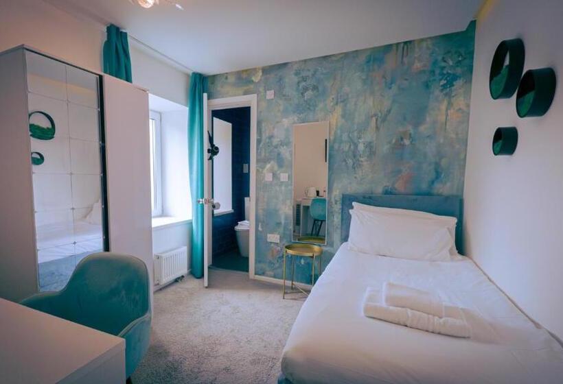 Номер Стандарт Индивидуальный, OYO Newquay Beach Hotel