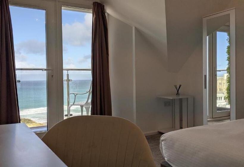 Номер Deluxe Вид на Море с Балконом, OYO Newquay Beach Hotel