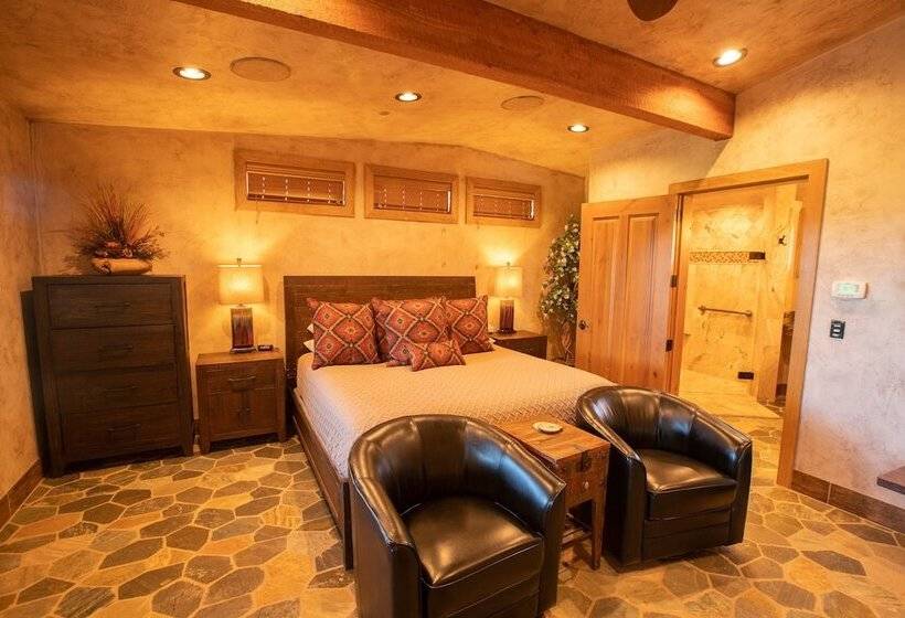 豪华两卧别墅, Cougar Ridge