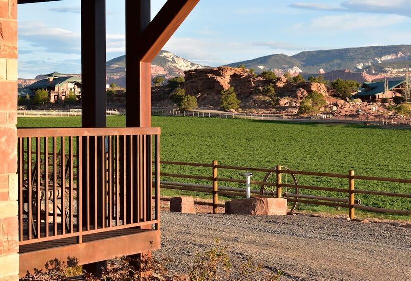 豪华两卧别墅, Cougar Ridge