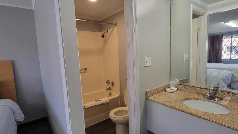 غرفة ديلوكس, Superlodge