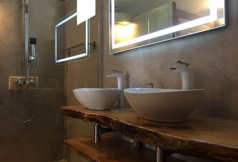 高级大房间, Les Agaves