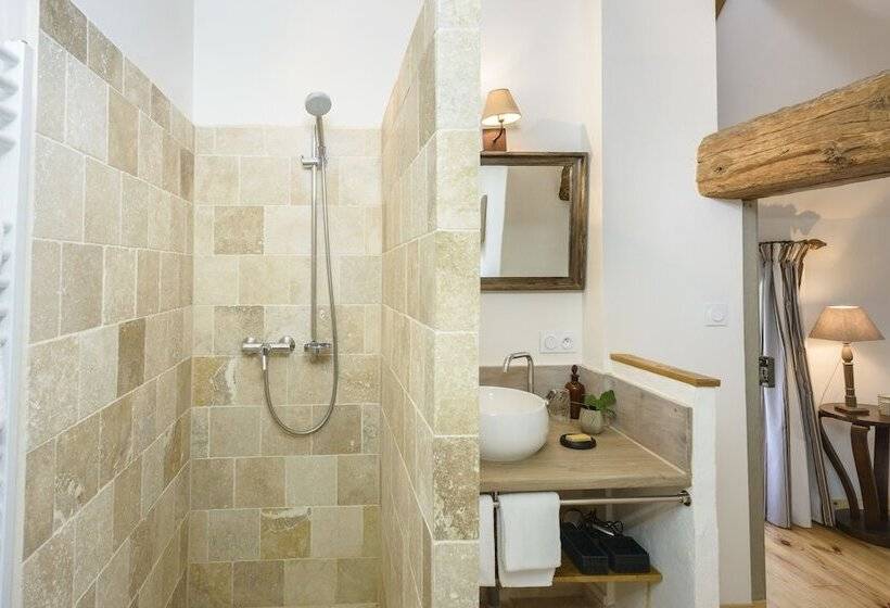 شقة غرفة واحدة, Maison Le Village   Maison D’hôtes