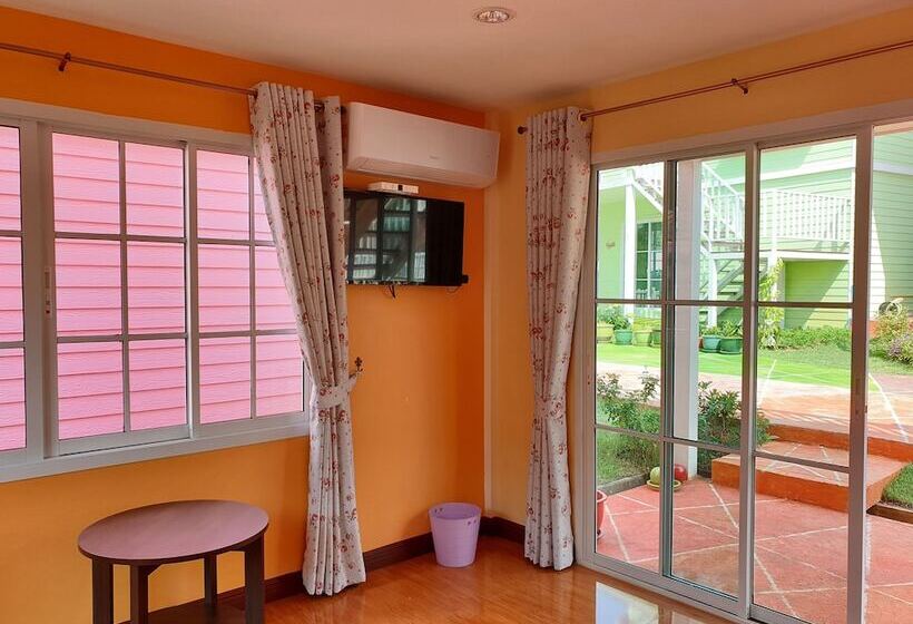 חדר סטנדרט עם מיטת קינג, Bunny Hill Resort