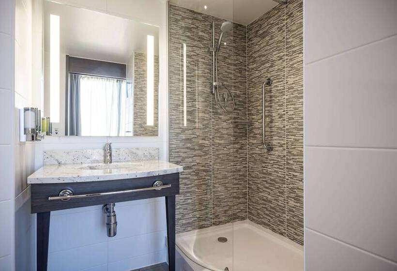 Номер Стандарт, Hampton By Hilton Stockton On Tees