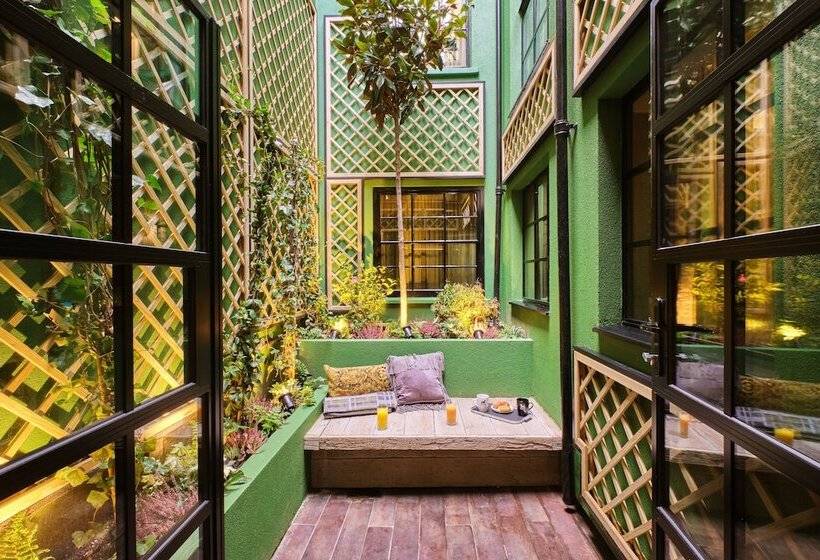 اتاق استاندارد, The Gyle