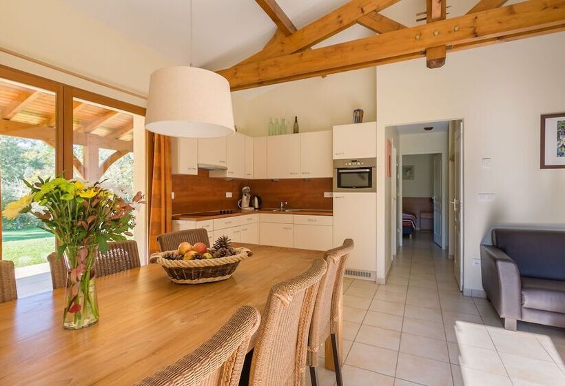 1间卧室的房子, Village De Montmarsis