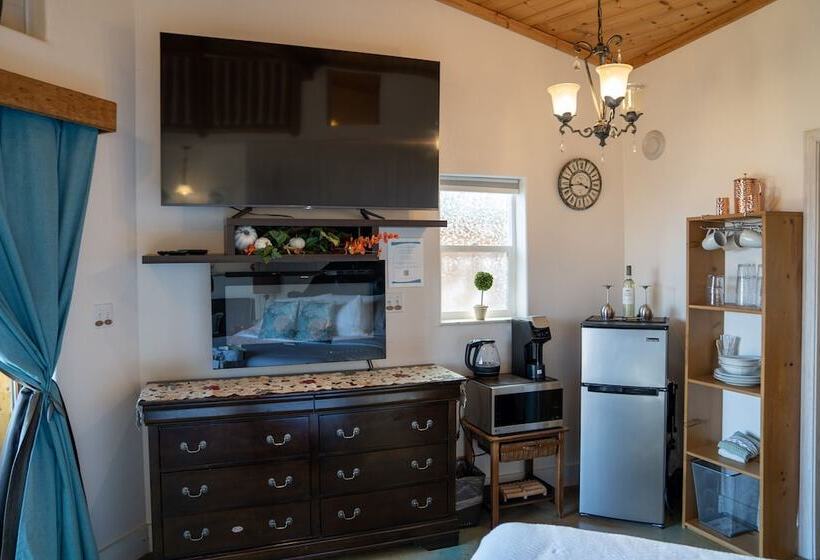 Студия Стандарт Двуспальная Кровать, Homer Inn And Spa