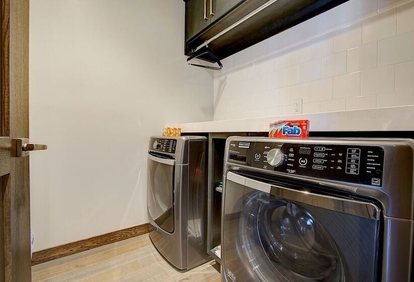 جناح غرفتين نوم, Stein Eriksen Residences