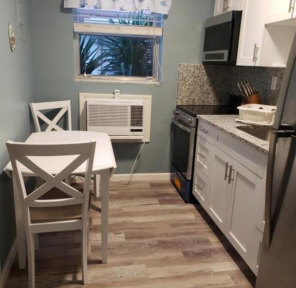 إستوديو ديلوكس, Ashley Brooke Beach Resort