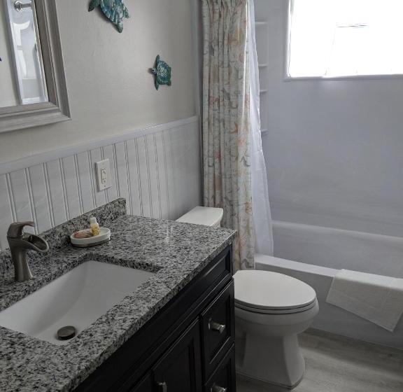 شقة غرفة واحدة, Ashley Brooke Beach Resort