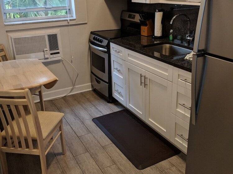 إستوديو ديلوكس, Ashley Brooke Beach Resort