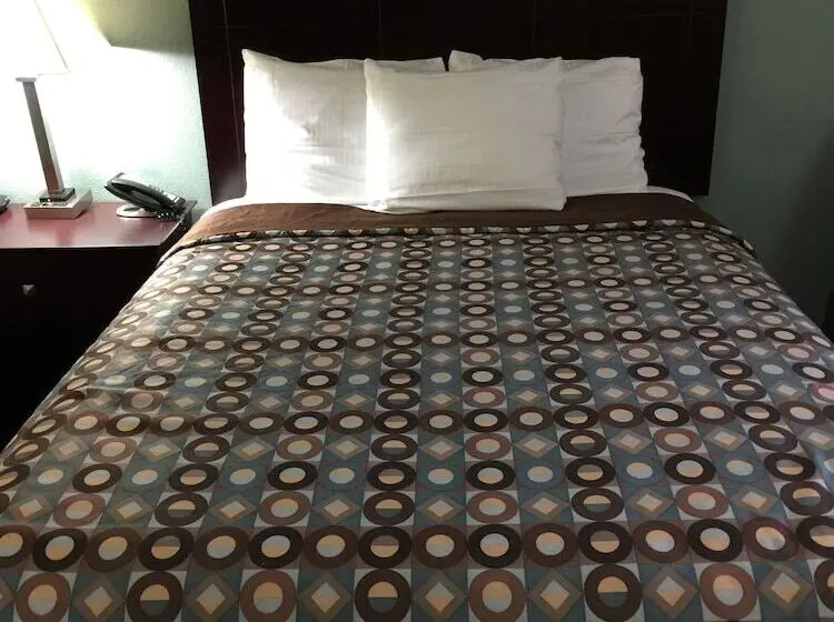 2ダブルベッドのスタンダードルーム, Pearsall Inn And Suites