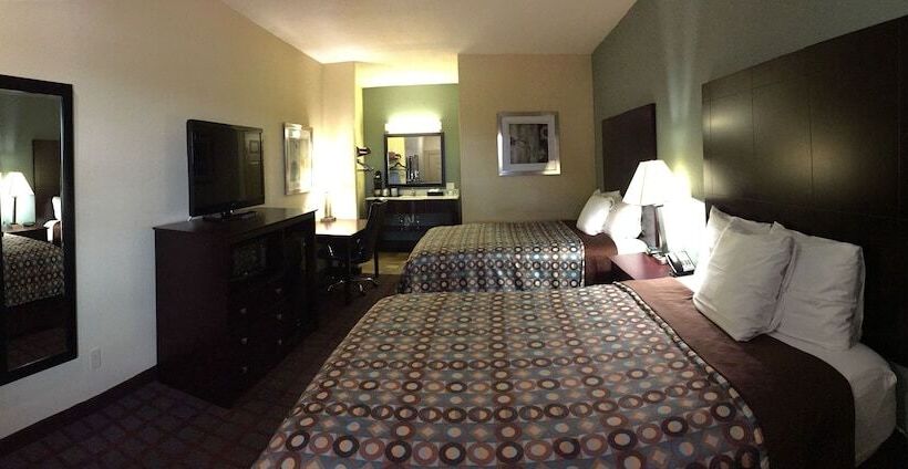 غرفه قياسيه سريرين مزدوجين, Pearsall Inn And Suites