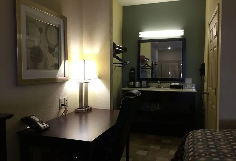 2ダブルベッドのスタンダードルーム, Pearsall Inn And Suites