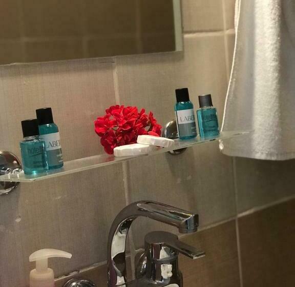 اتاق استاندارد سه نفره, Halikarnas Pansiyon