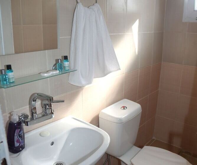 اتاق استاندارد, Halikarnas Pansiyon