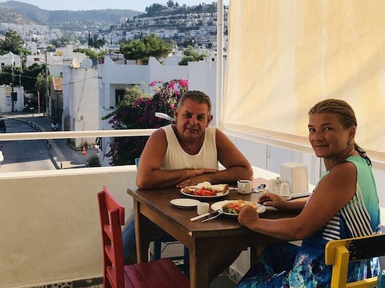 اتاق استاندارد, Halikarnas Pansiyon