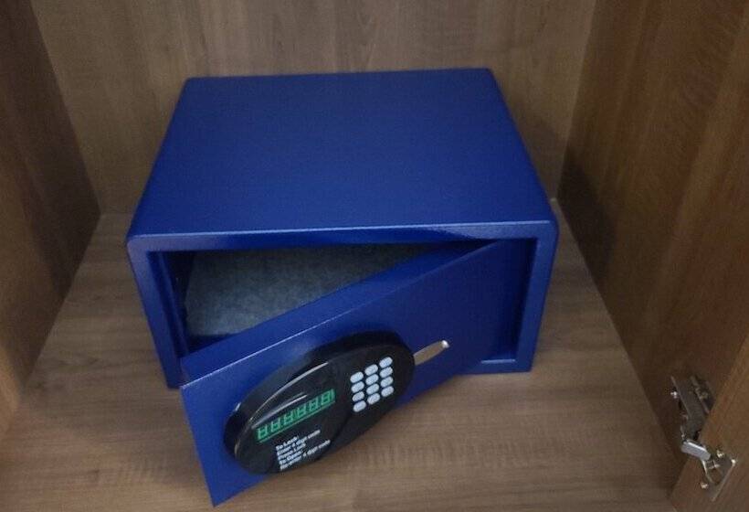 جناح, Holiday Inn Express & Suites   Chico, An Ihg