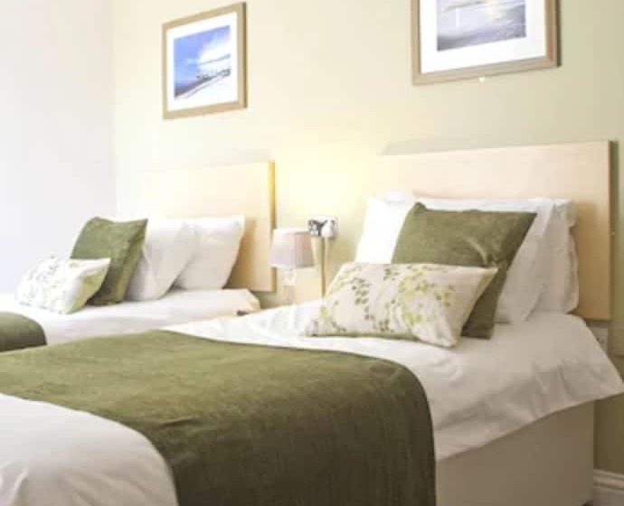 חדר סטנדרט, Rose And Crown