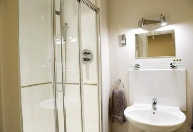 غرفة ديلوكس, Rose And Crown