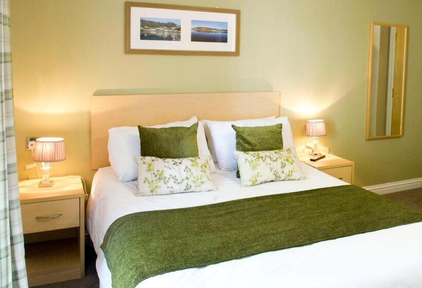 חדר סטנדרט, Rose And Crown