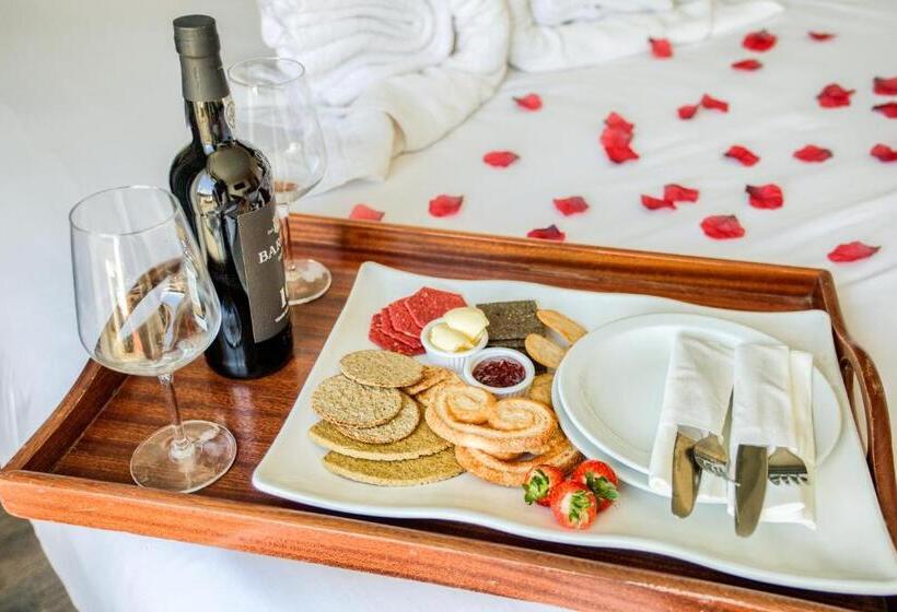 Номер Deluxe с Балконом, Villare Leicester City Centre