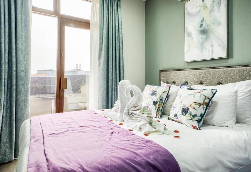 标准间带阳台, Villare Leicester City Centre