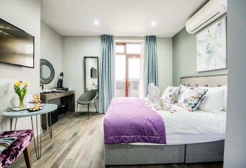 标准间带阳台, Villare Leicester City Centre