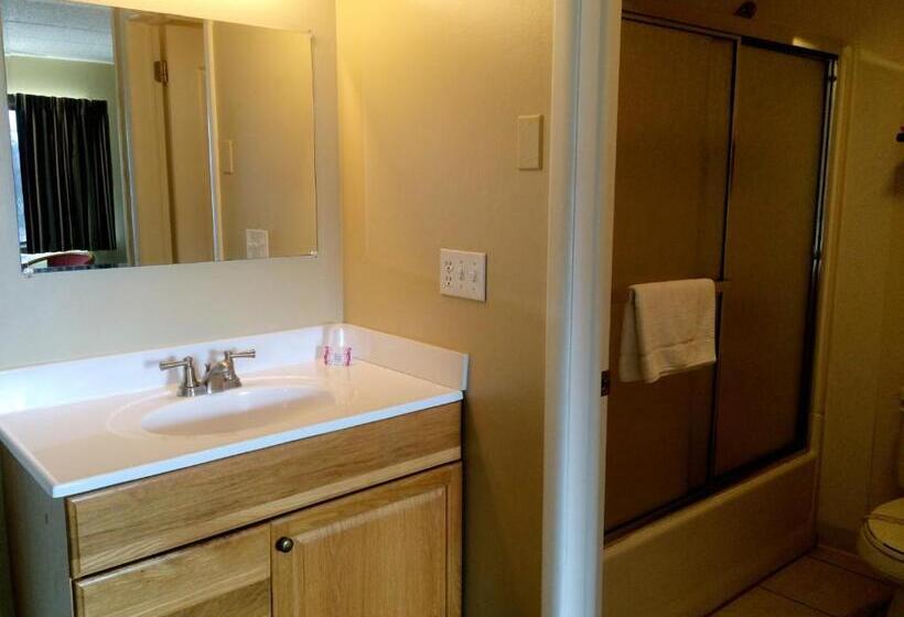 Pokój Standard Łóżko King Size, Sand Pebble Motor Lodge