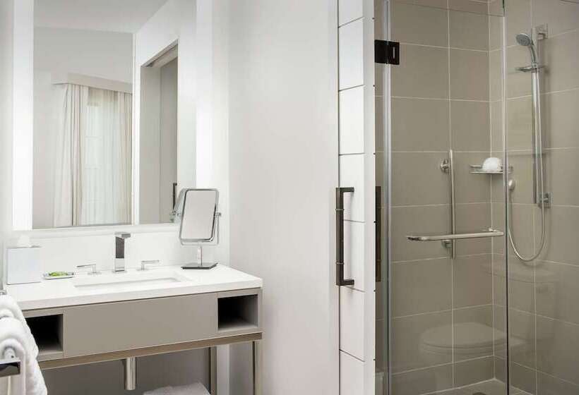 إستوديو قياسى سرير مزدوج, Canopy By Hilton Ithaca Downtown