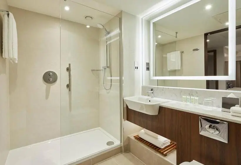 Superior-huone King-vuode, Courtyard By Marriott Oxford City Centre