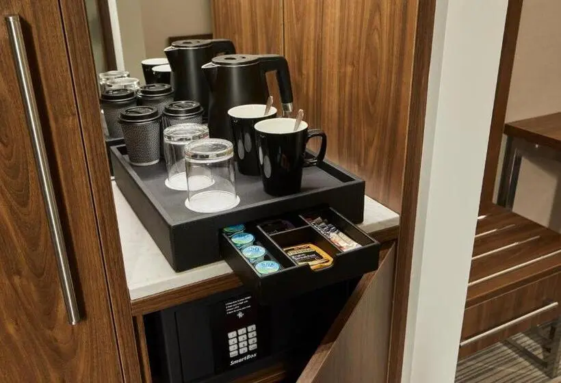 Superior-huone King-vuode, Courtyard By Marriott Oxford City Centre