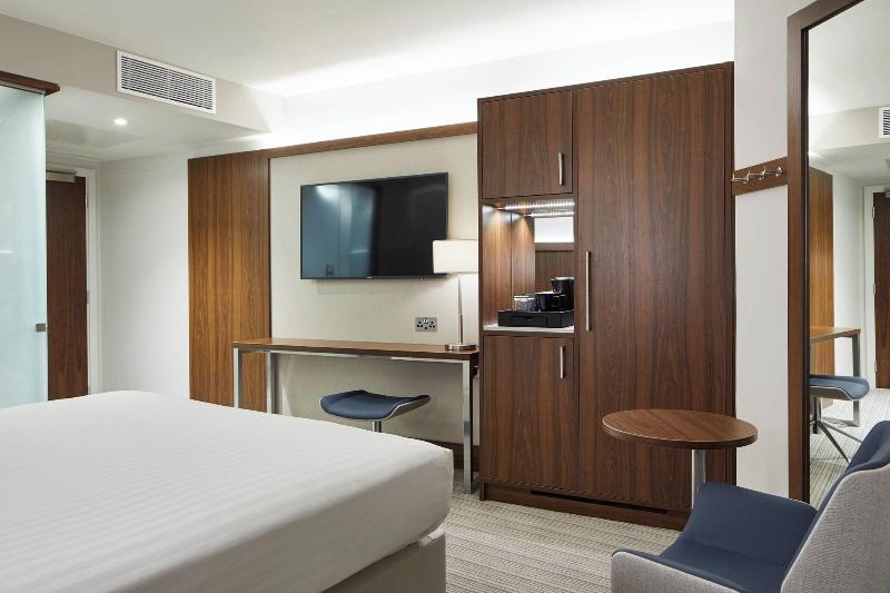 带大床的高级房间, Courtyard By Marriott Oxford City Centre