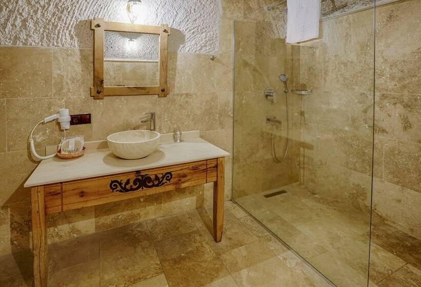 スイート, Design Cave