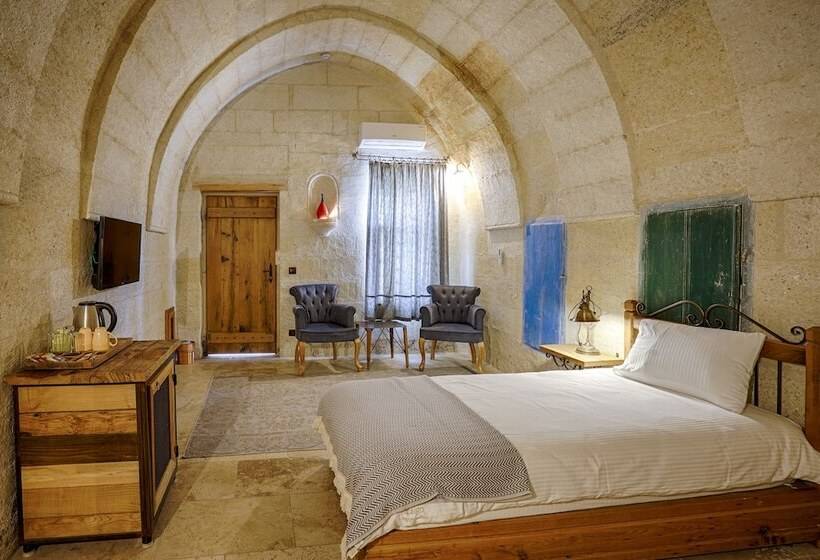 סוויטה, Design Cave