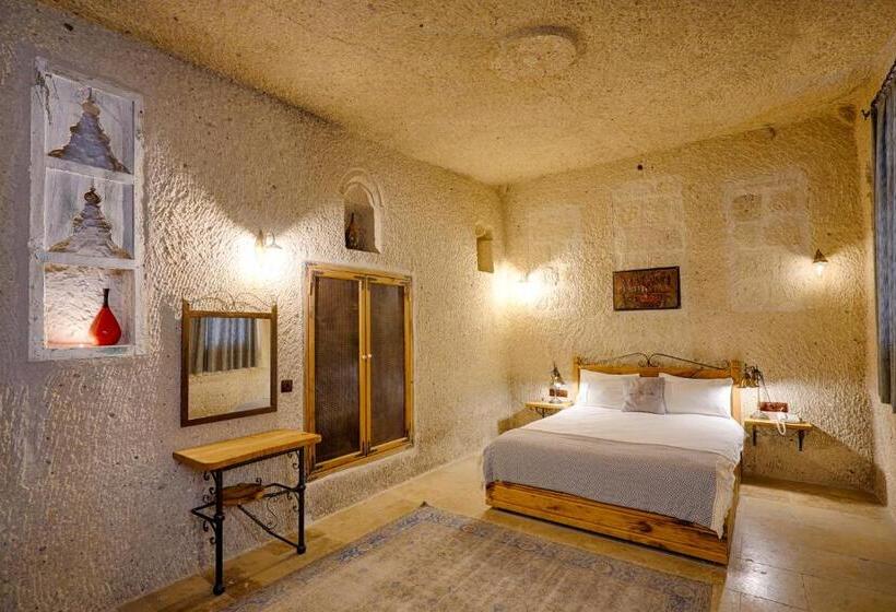 ジュニアスイート, Design Cave