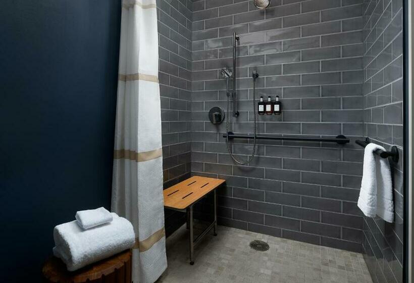 اتاق استاندارد با تخت بزرگ, Distil, Autograph Collection