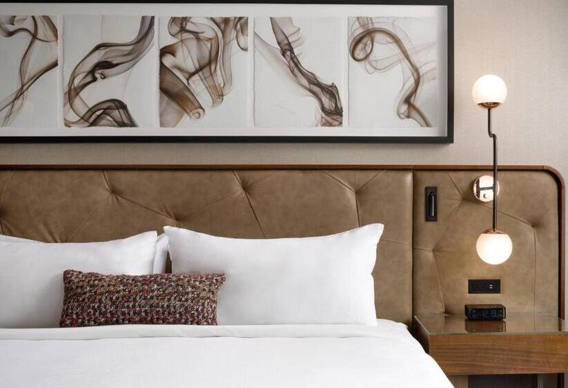 اتاق استاندارد با تخت بزرگ برای معلولان, Distil, Autograph Collection