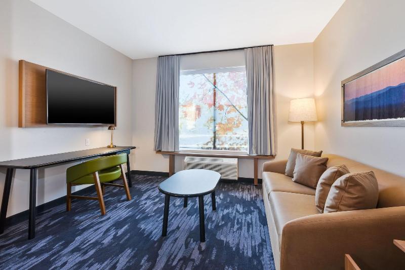 キングサイズベッドのスイートルーム, Fairfield Inn & Suites By Marriott Cincinnati Airport South/florence