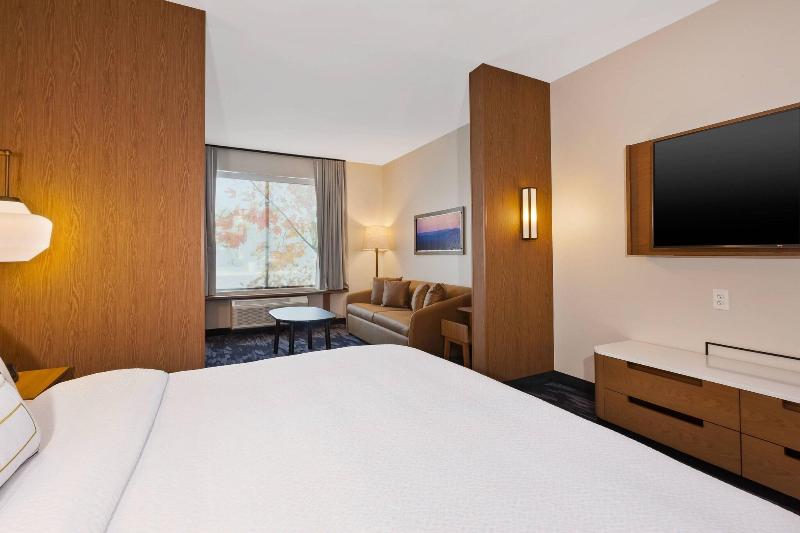 Люкс Кровать Кинг, Fairfield Inn & Suites By Marriott Cincinnati Airport South/florence