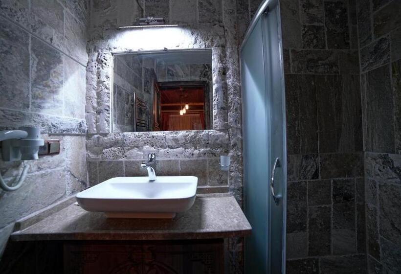 اتاق سوپریور سه تخته, Feel Cappadocia Stone House