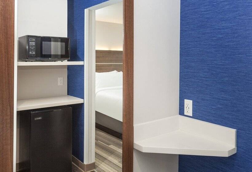 Suite, Holiday Inn Express & Suites   Hudson I 94, An Ihg