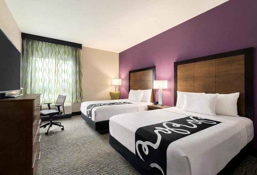 غرفة قياسية, La Quinta Inn & Suites By Wyndham Burlington