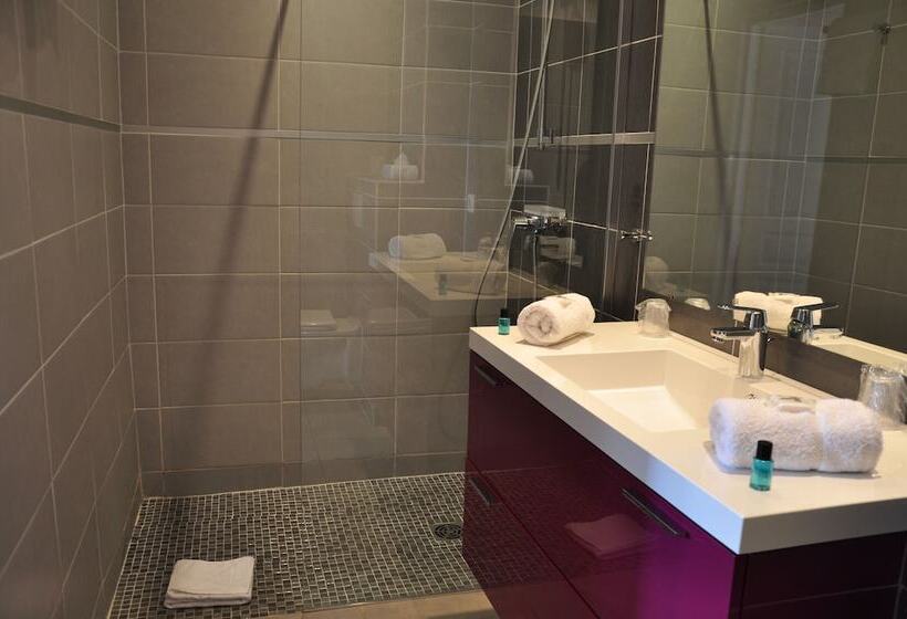 חדר משפחתי, Le Grand Pavois