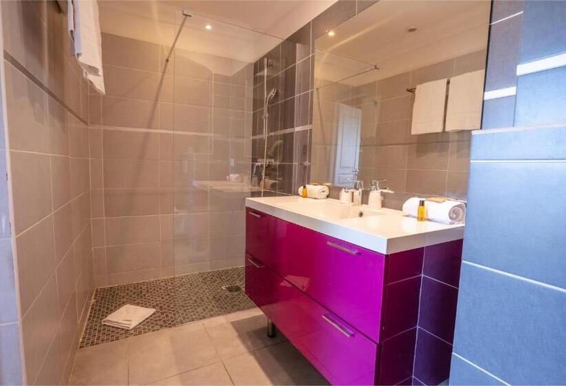 חדר משפחתי, Le Grand Pavois