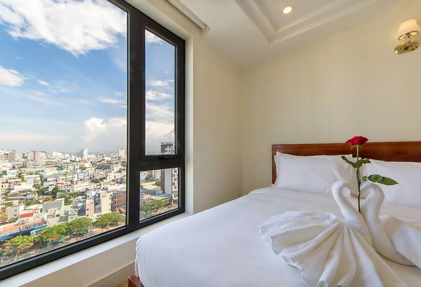 اتاق لوکس با چشمانداز دریا, Phuoc My An Beach